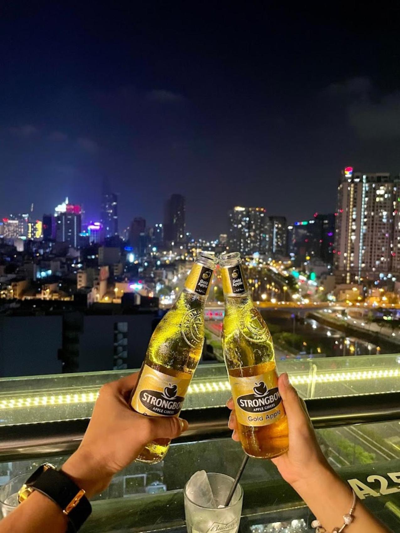 Huazhu Hotel โฮจิมินห์ซิตี้ ภายนอก รูปภาพ