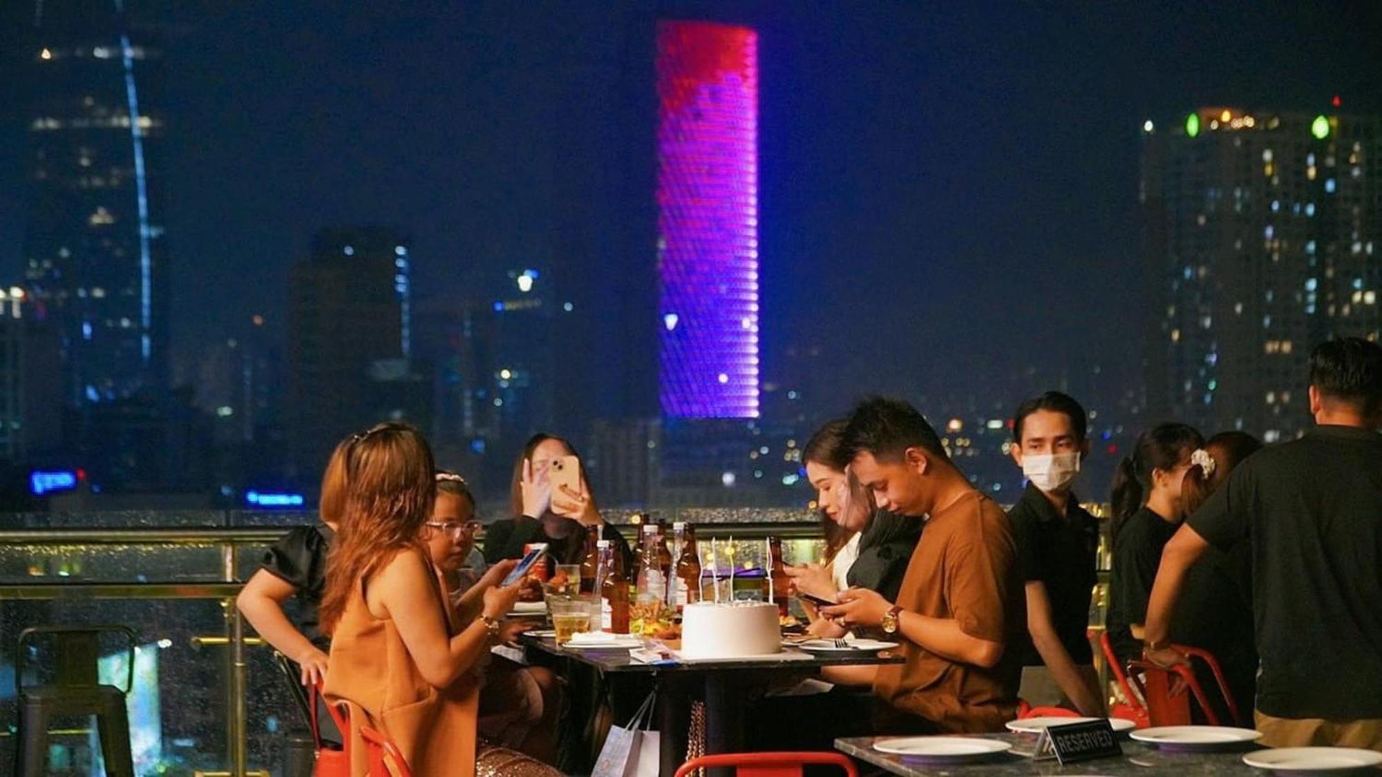 Huazhu Hotel โฮจิมินห์ซิตี้ ภายนอก รูปภาพ