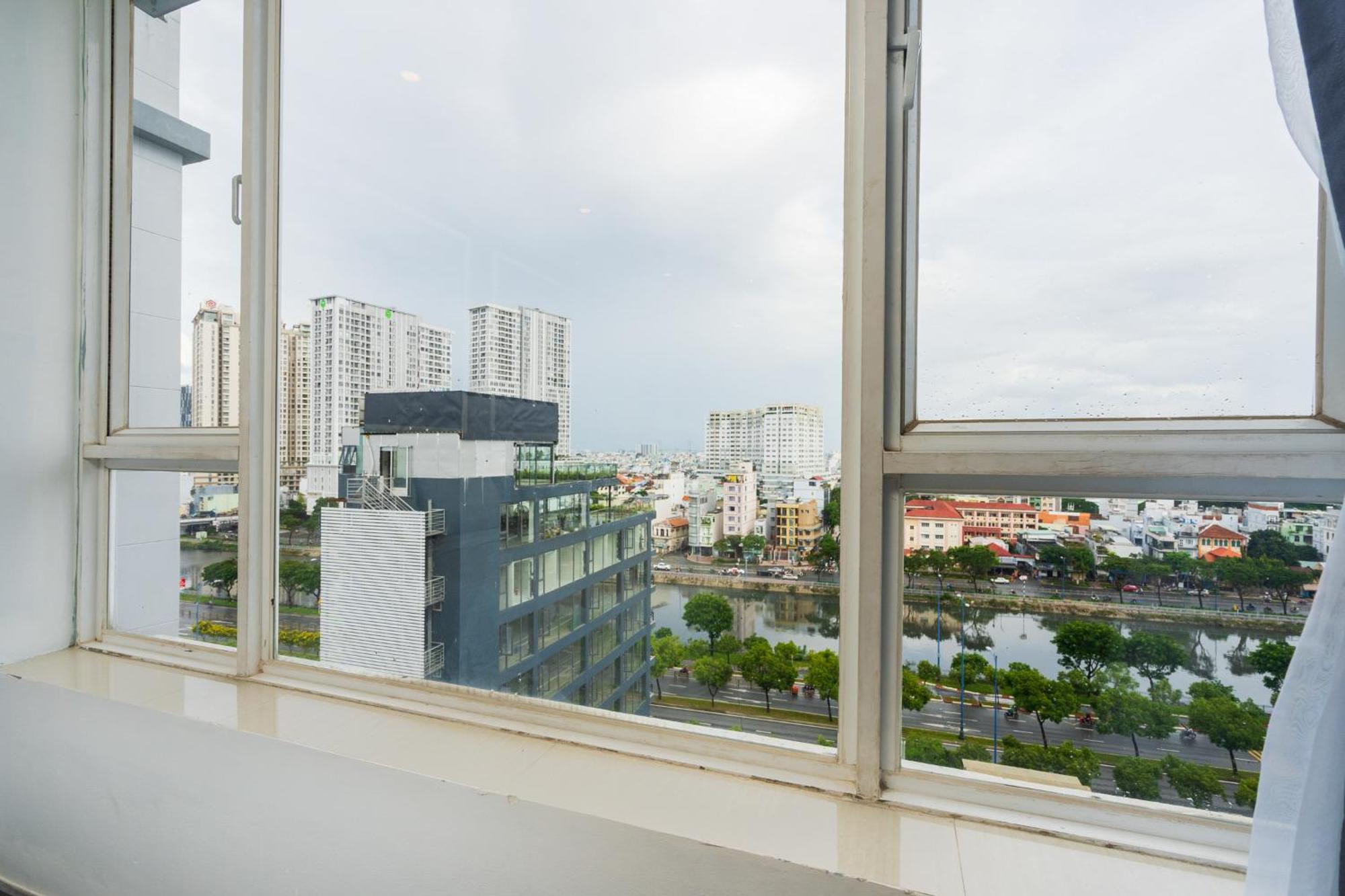 Huazhu Hotel โฮจิมินห์ซิตี้ ภายนอก รูปภาพ